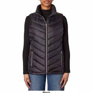 NWT Women’s Black Quilted Puffer Vest Full Zip Jacket